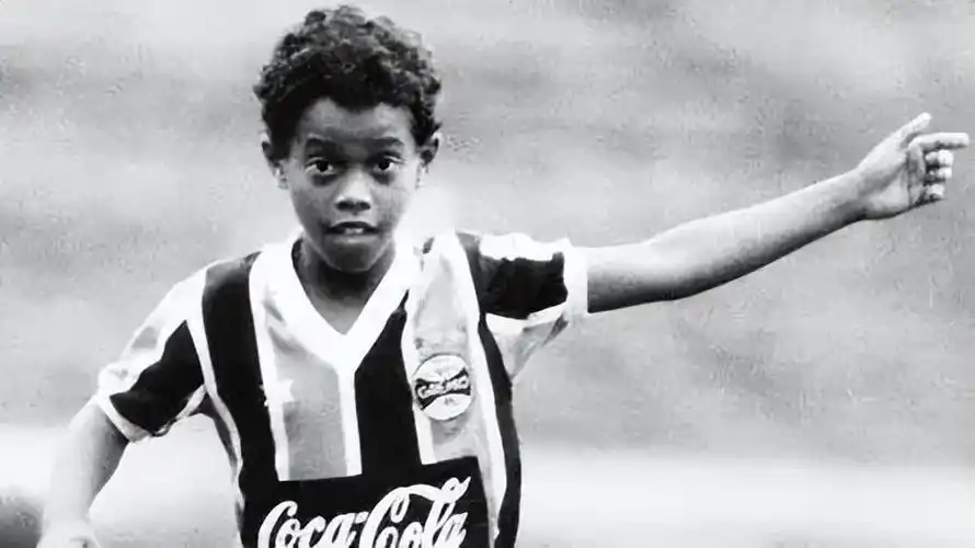 隆重致谢波 隆重致谢波